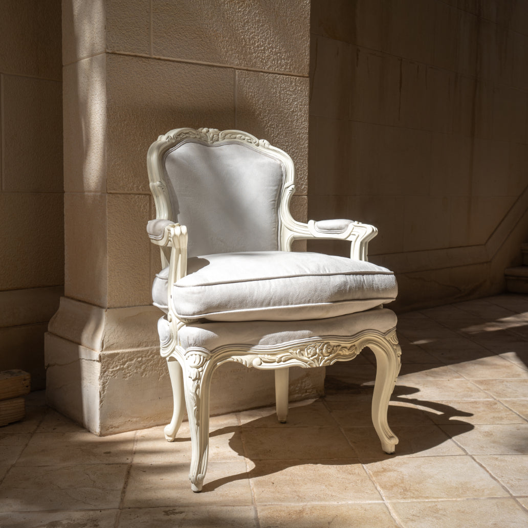 Wooden White Lounge Chair