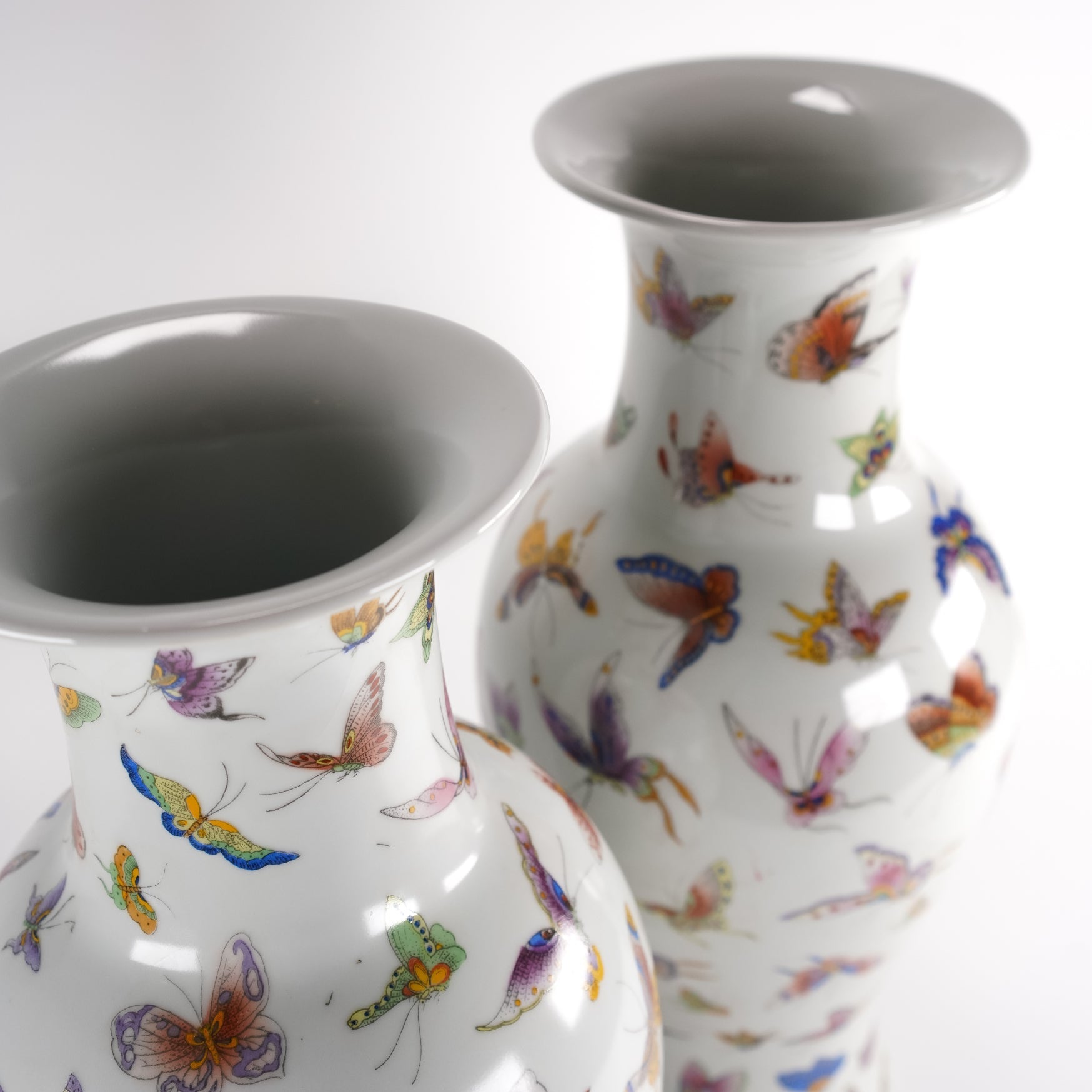 Pair of Jingdezhen Porcelain Butterfly Vase - Sirdab - Chinese Arts